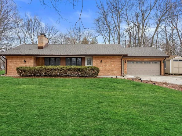 2570 Gaywood COURT, Brookfield, WI 53045
