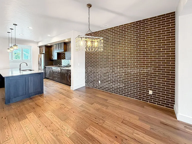 3033 S Trailwood Way — Photo 6