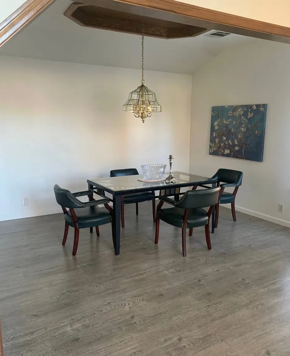 3 bed, 2.5 bath, 2483 sqft, $3,100 — Photo 4