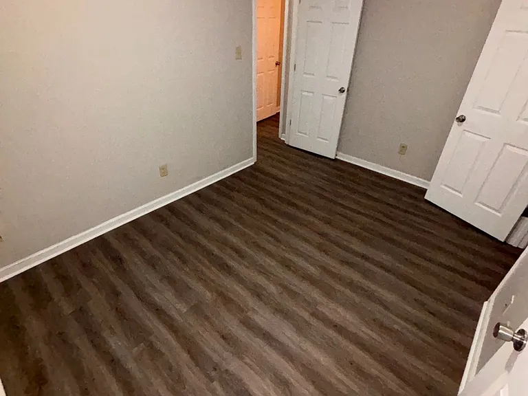 106 Hines Blvd #D — Photo 21