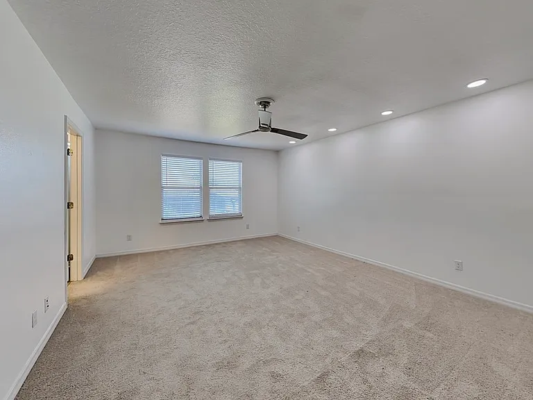 5283 Brydon Woods Cir — Photo 11