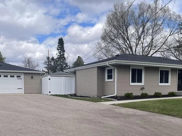 814 East Chicago STREET, Whitewater, WI 53190