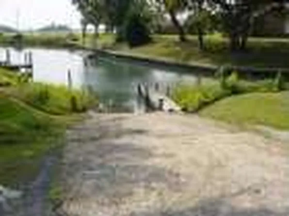 370 Lea Dr, Hampstead, NC 28443