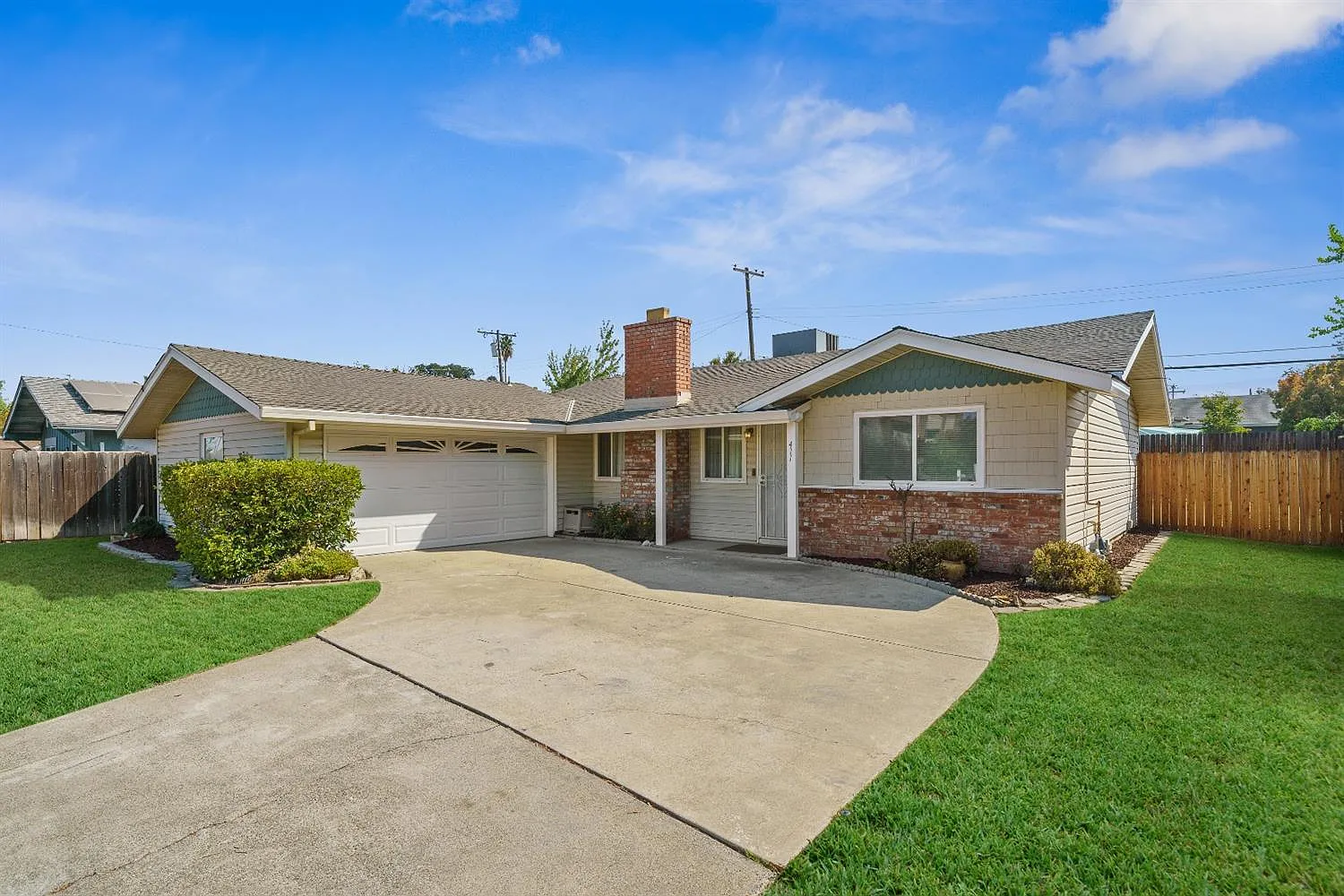 411 Sunrise Ave photo 1