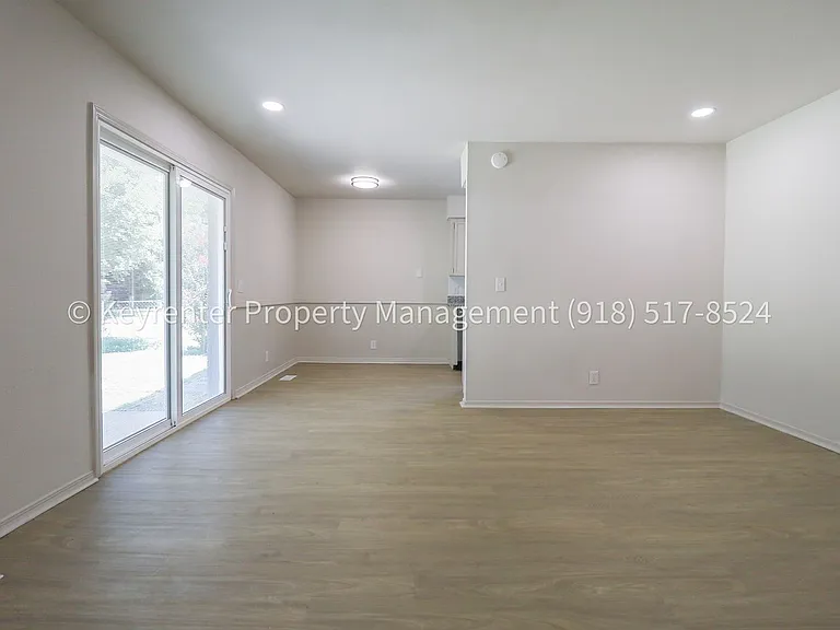 1820 S 5th Pl — Photo 14