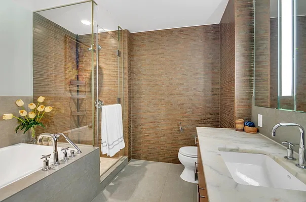 Sold by Spire Group | media 9