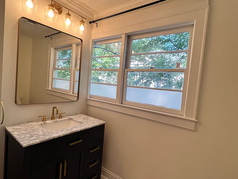 375 N Church St — Photo 7