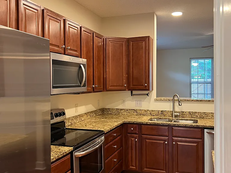 1833 Brittlebush Ln — Photo 13