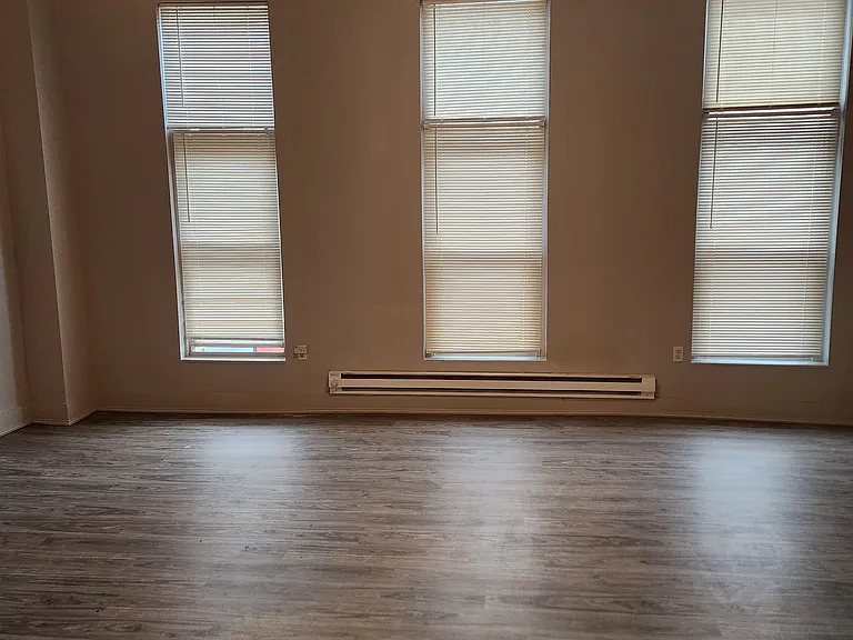 3-23 S Front St — Photo 12