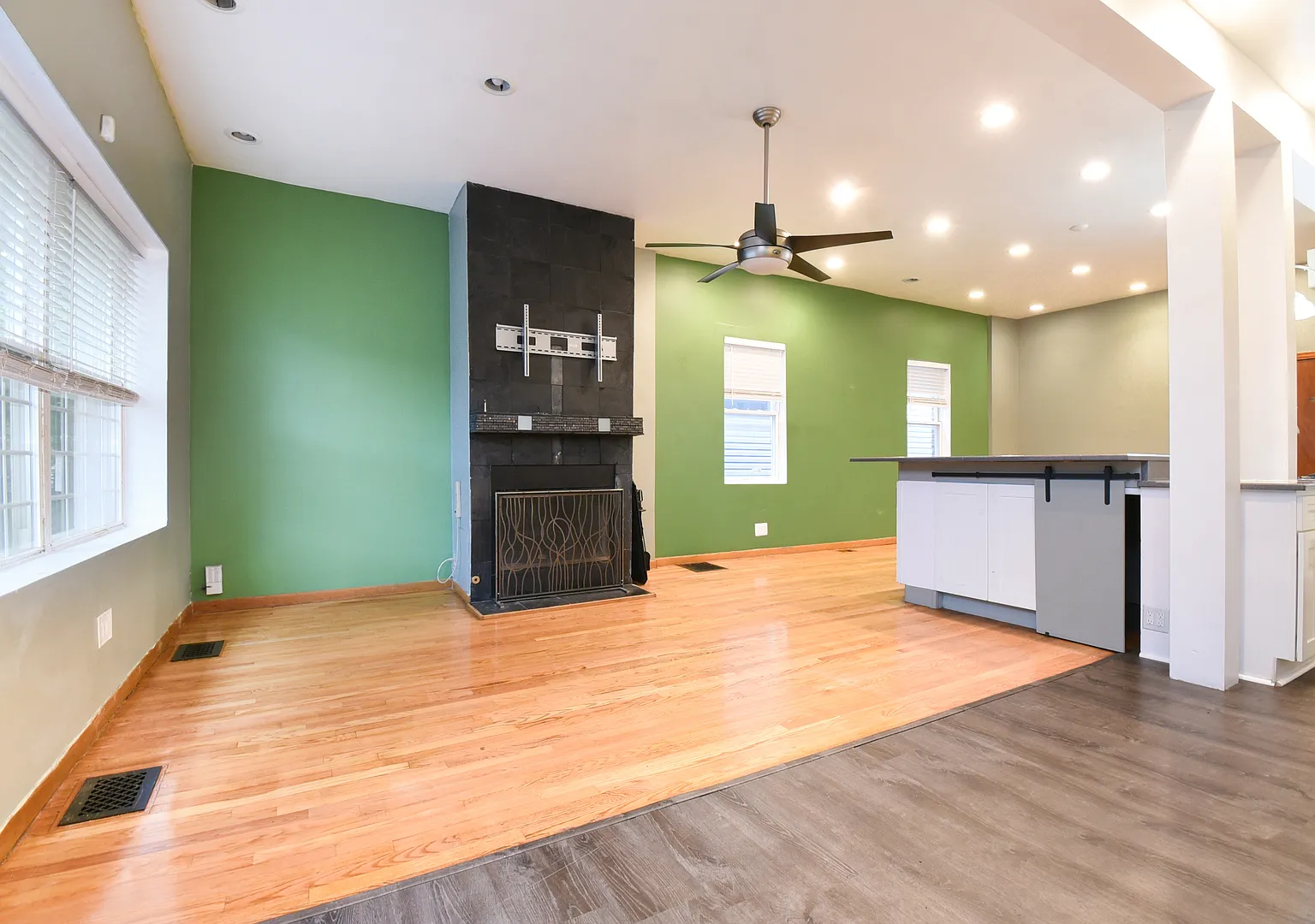 3 bed, 2.0 bath, 1700 sqft, $3,595 — Photo 4