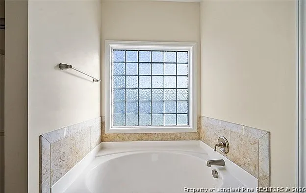 1012 Ronald Reagan Dr — Photo 19