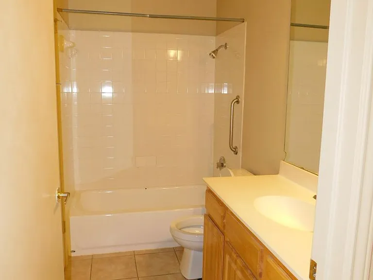 1811 Maple Ave — Photo 7