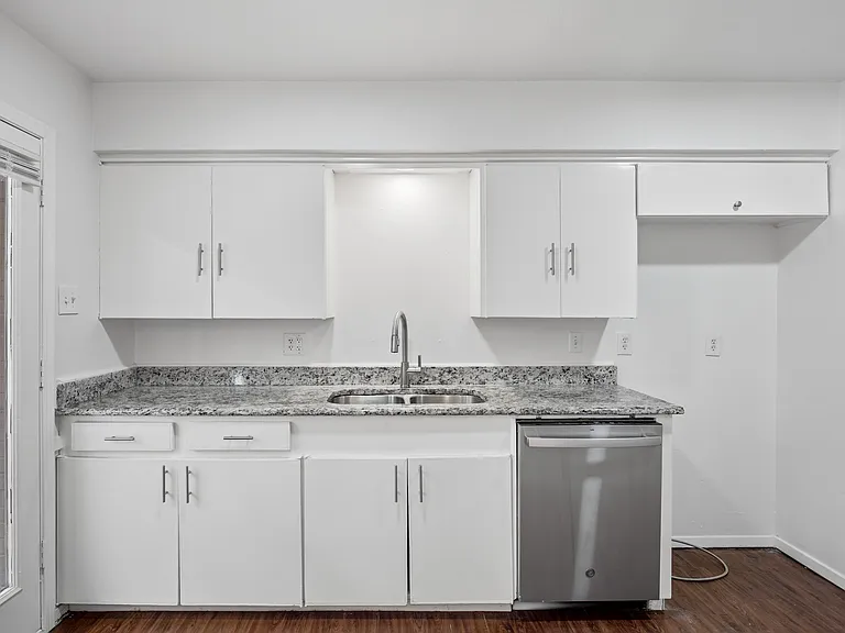11231 Park Central Pl — Photo 12