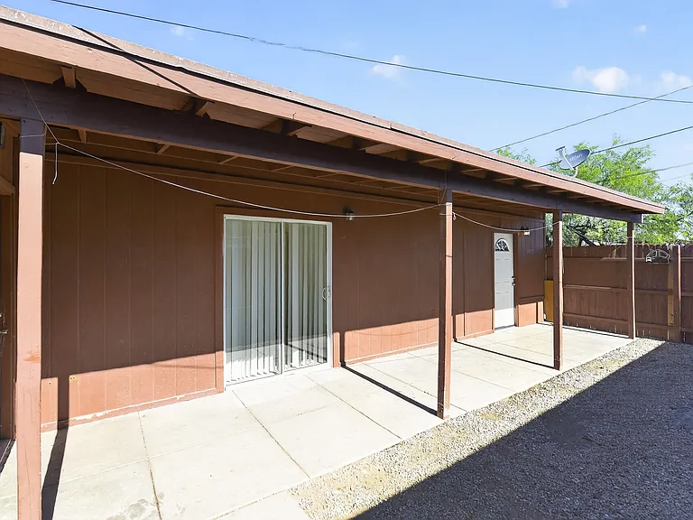 831 E Hedrick Dr #2 — Photo 2