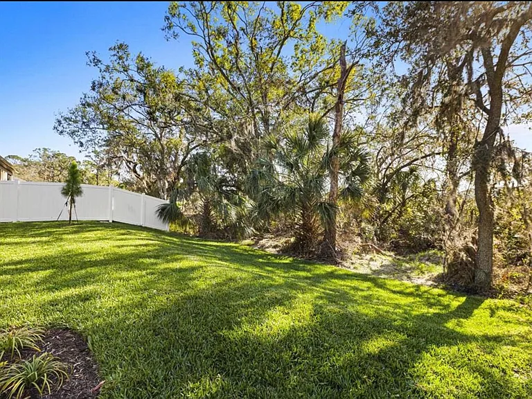 3557 Secluded Ct — Photo 35