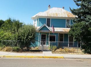 207 Main St, Halfway, OR 97834