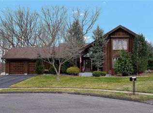 35 Regency Ct, Bristol, CT 06010