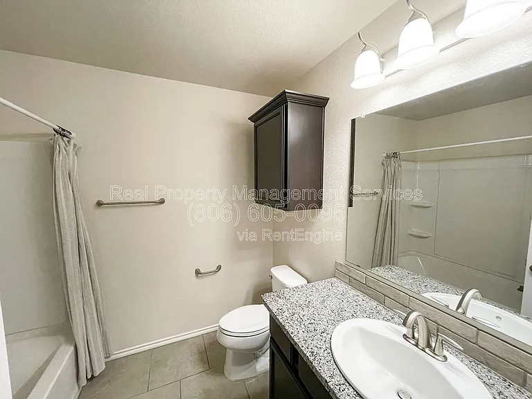 7418 102nd St — Photo 8