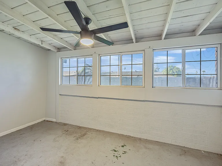 3702 W Tuckey Ln — Photo 14