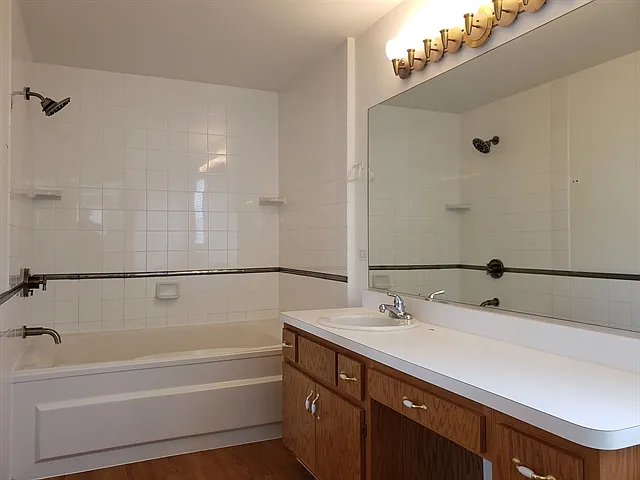 2108 Primrose Dr — Photo 12