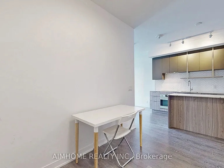 15 Holmes Ave #309 — Photo 6