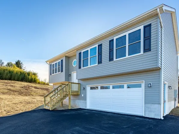 315 High Knoll Ter, Shenandoah, VA 22849