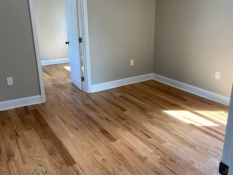 28 Maple Ave — Photo 10