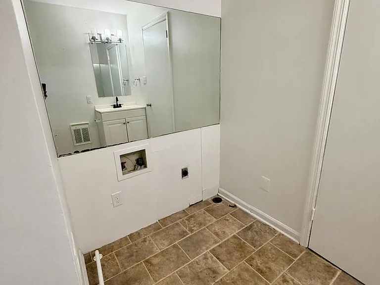 1849 Costigan Dr #Z4 — Photo 13
