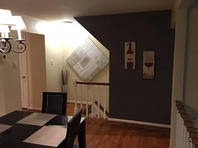 10508 Grosvenor Pl — Photo 9
