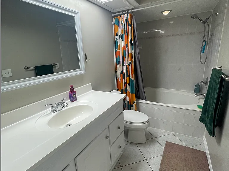3062 Cobblewood Ln W — Photo 16