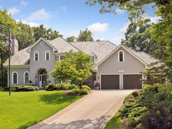 13985 Crowne Hill Ln, Minnetonka, MN 55305