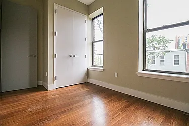 Rented by Next Door Realty NYC