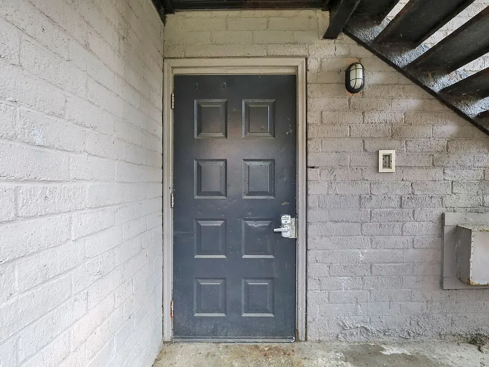 1581 E Mound St #1A