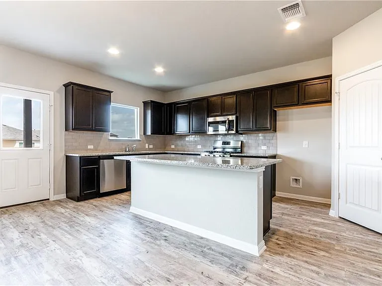 2718 Bridekirk Dr — Photo 17