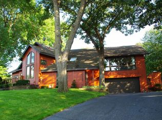 10726 James Cir, Bloomington, MN 55431