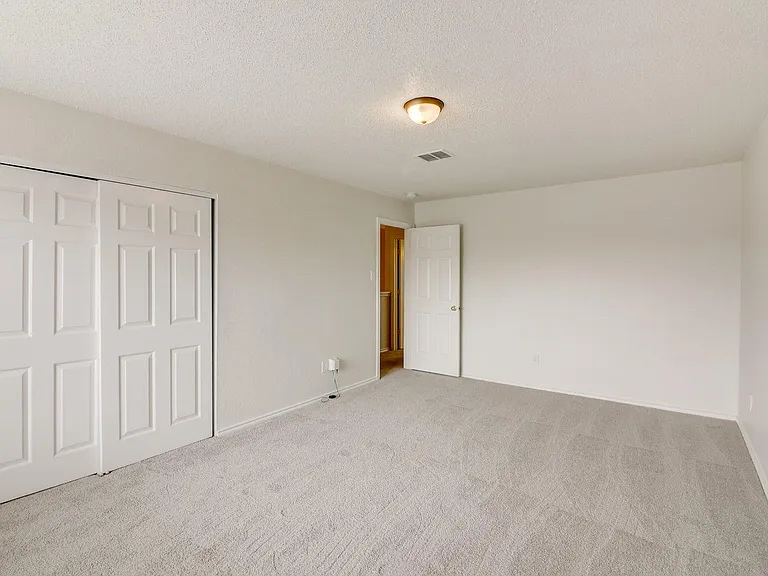 New Plush Carpet in all bedrooms
