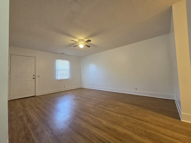 1034 Jessamine Trl — Photo 3