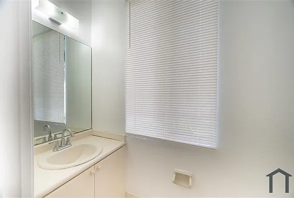 2752 SE 15th Pl — Photo 6