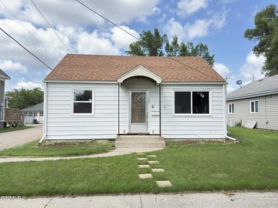 724 4th St SW, Valley City, ND, 58072