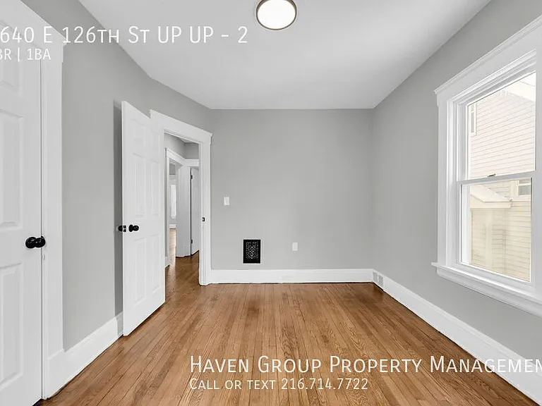 2640 E 126th St #2-UP — Photo 20