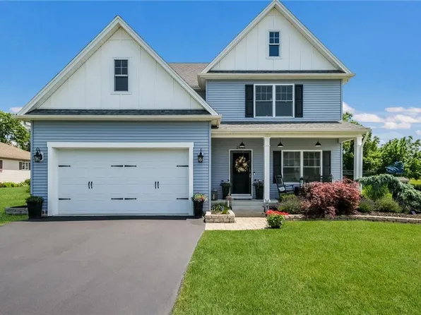 2445 Liberty Ter, Easton, PA 18040