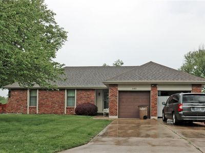 214 Johnston Pkwy, Raymore, MO, 64083