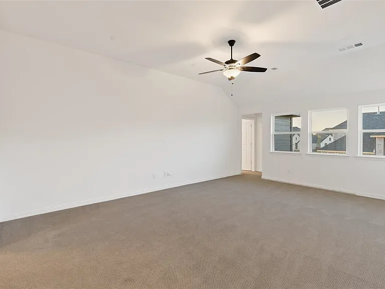 2380 Rainforest Dr — Photo 32
