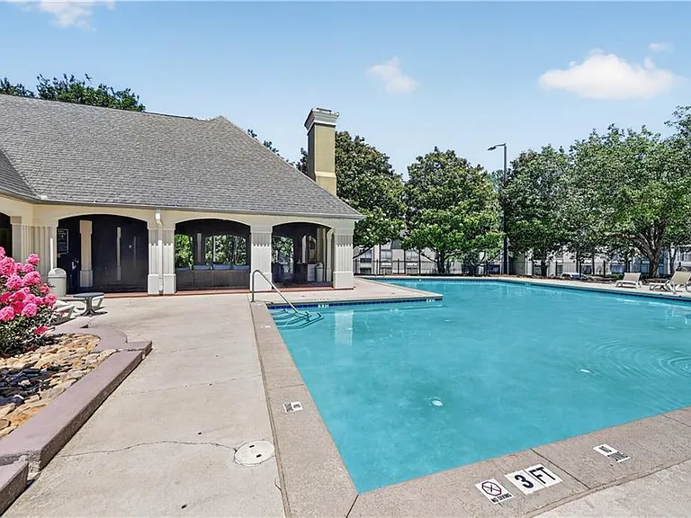 2657 Lenox Rd #H110 — Photo 14