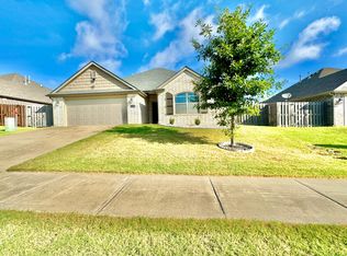 1030 Gardenia St, Centerton, AR 72719