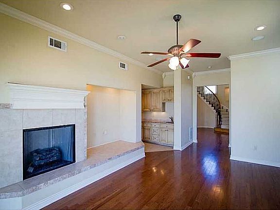 4th image of 2708 S Everest Ave