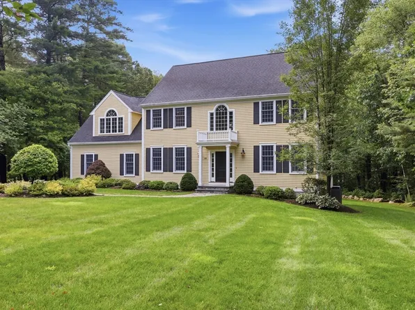 22 Hutchinson Dr, Marlborough, MA 01752