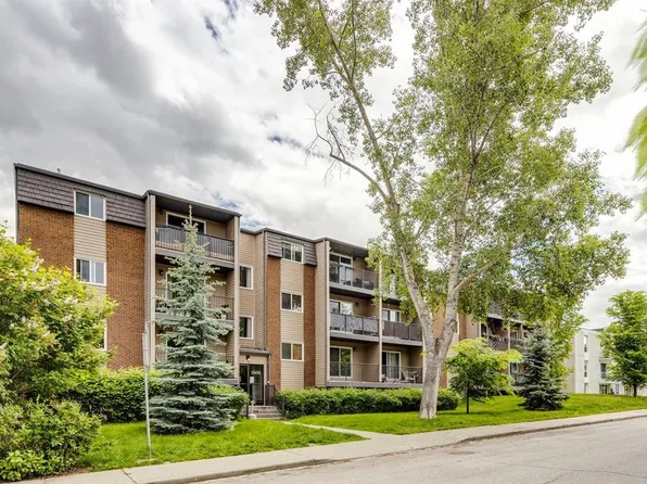 2508 W 17th St SW #301, Calgary, AB T2T 4M8