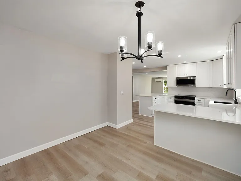 90 Shaw Ln — Photo 16