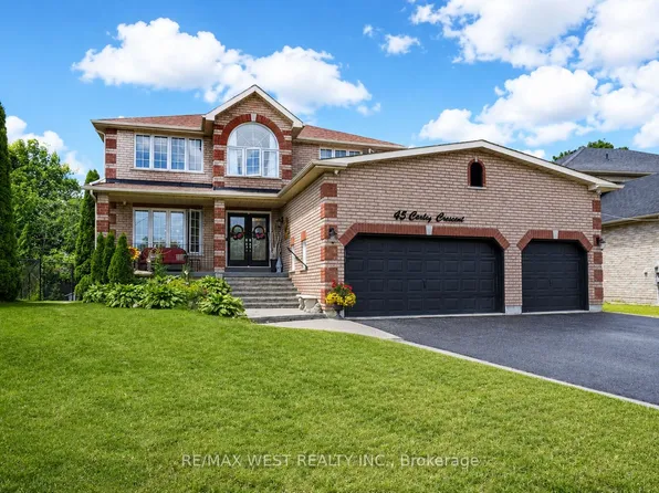 45 Carley Cres, Barrie, ON L4N 0M8